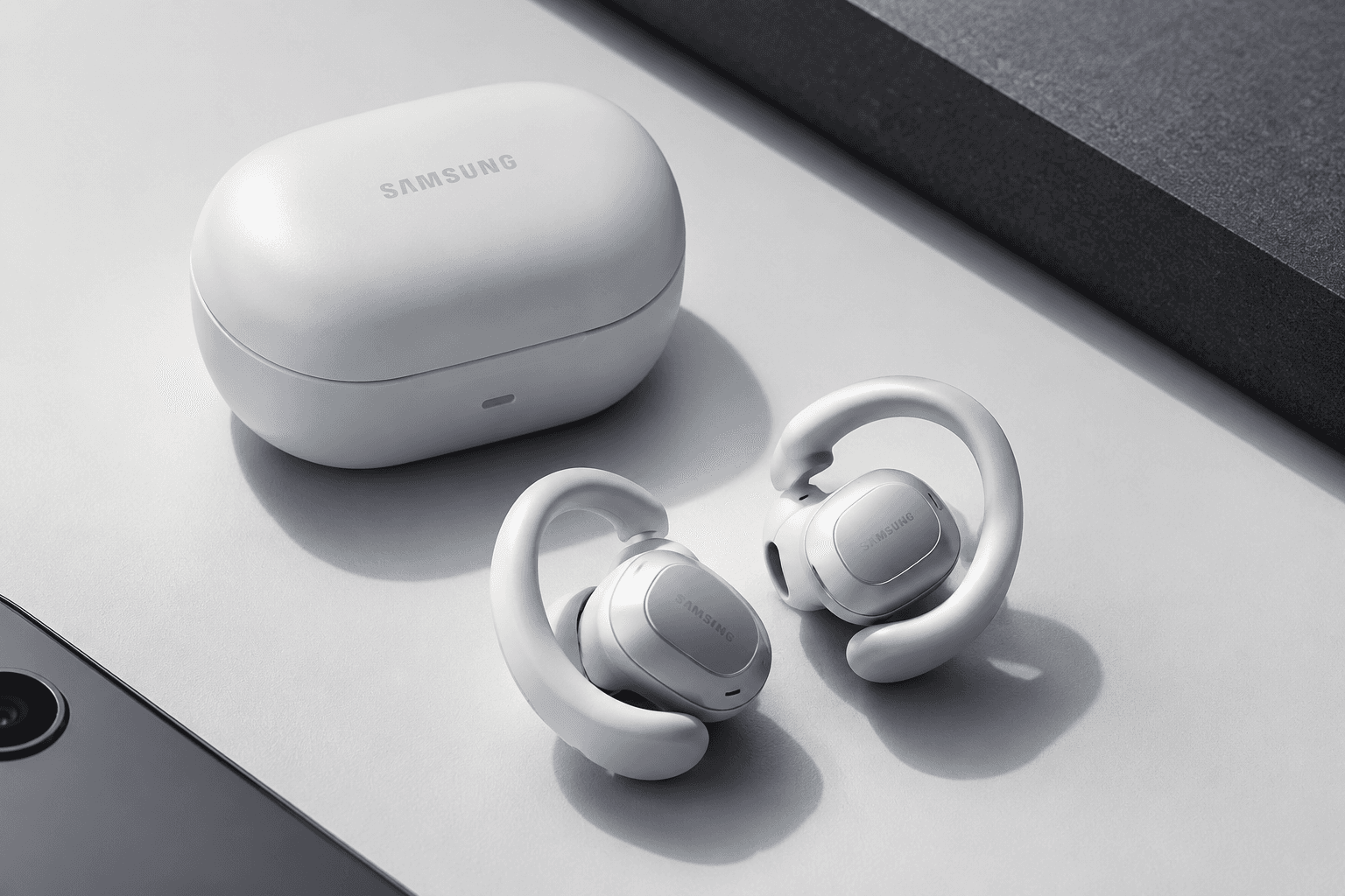 Galaxy Buds On leaked renders show Samsung’s foray into a new earbud category
